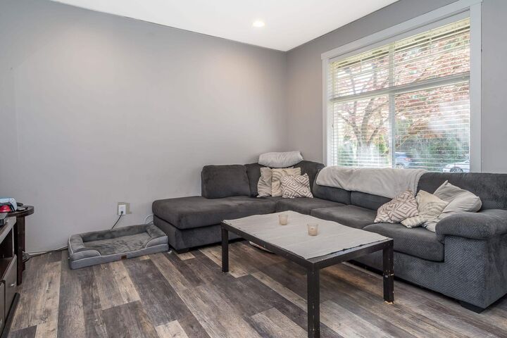 Property Photo:  22843 136A Avenue  BC V4R 0B4 