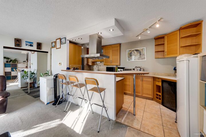 Property Photo: 6689 Willingdon Avenue 705 BC V5H 3Y8