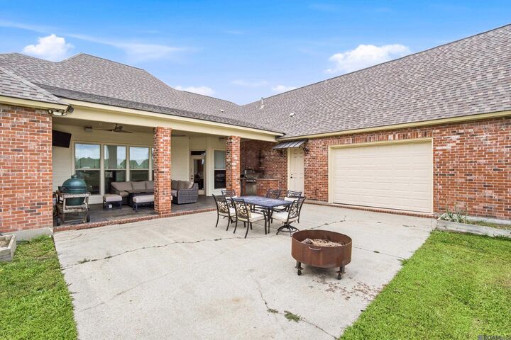 Property Photo:  10456 Buddy Gore Rd  LA 70737 
