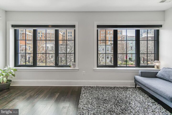 Property Photo:  1514 8th Street NW 5  DC 20001 