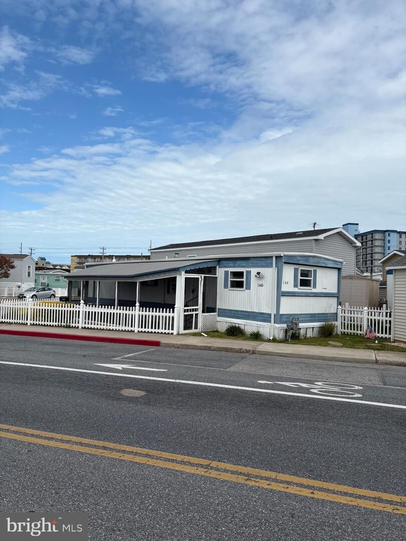 Property Photo:  13410 Sinepuxent Avenue  MD 21842 