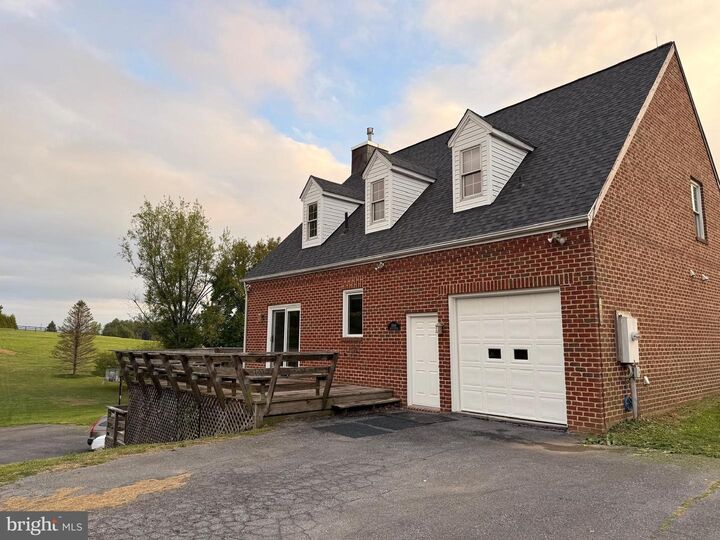 Property Photo: 13886 Berlin Turnpike A VA 20180