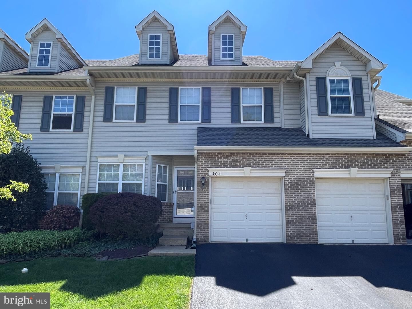 Property Photo:  404 Fairview Way  PA 18938 