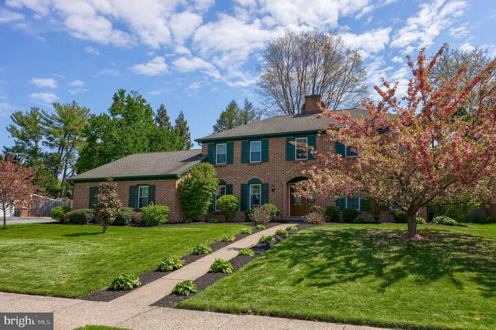 Property Photo:  483 Woodcrest Drive  PA 17050 