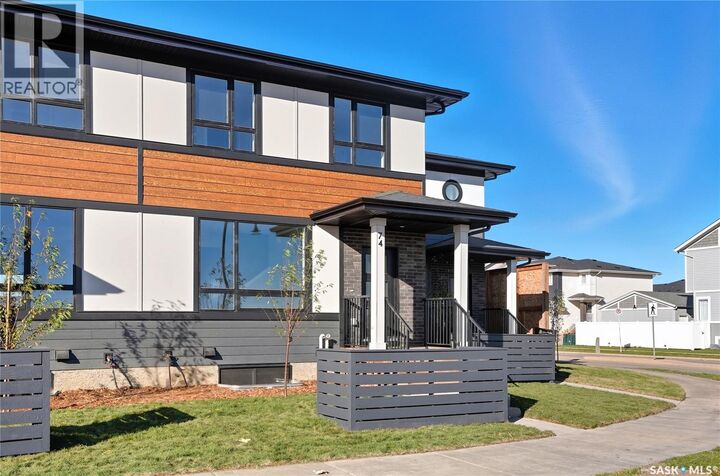Property Photo:  42 Taskamanwa Terrace  SK S7V 1Z7 