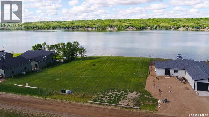 Property Photo:  833 Daniel Drive  SK S0G 0A2 