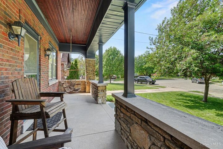 Property Photo:  3231 E Darwin Avenue  OH 45211 