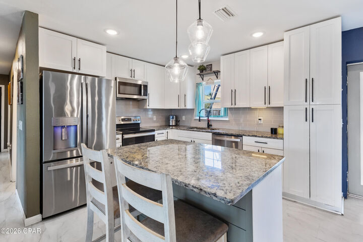 Property Photo:  738 S Gay Avenue  FL 32404 