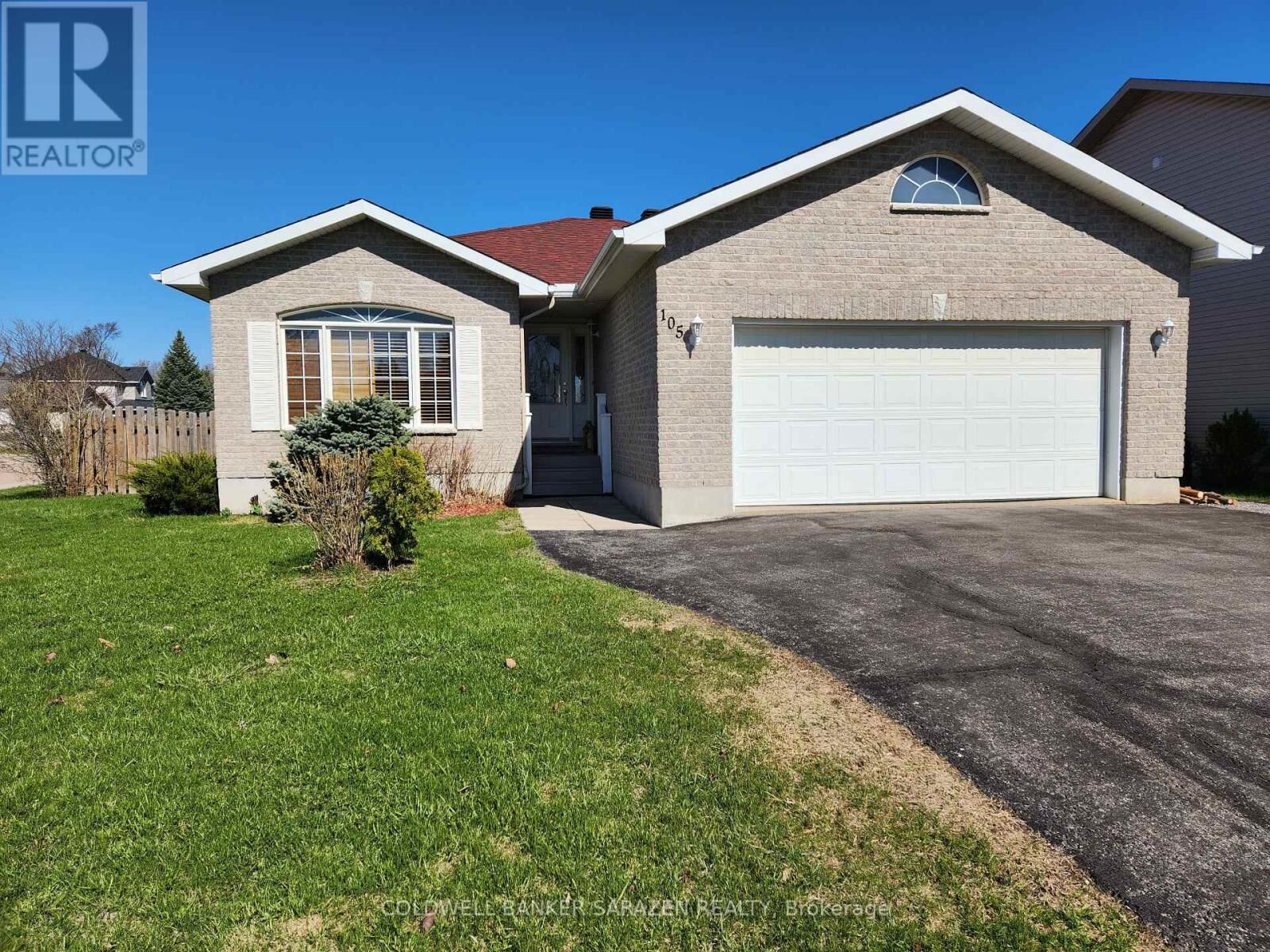 Property Photo:  105 McLachlin Street South  ON K7S 3Y5 