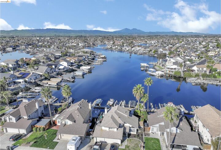 Property Photo:  1820 Anchorage Way  CA 94505 
