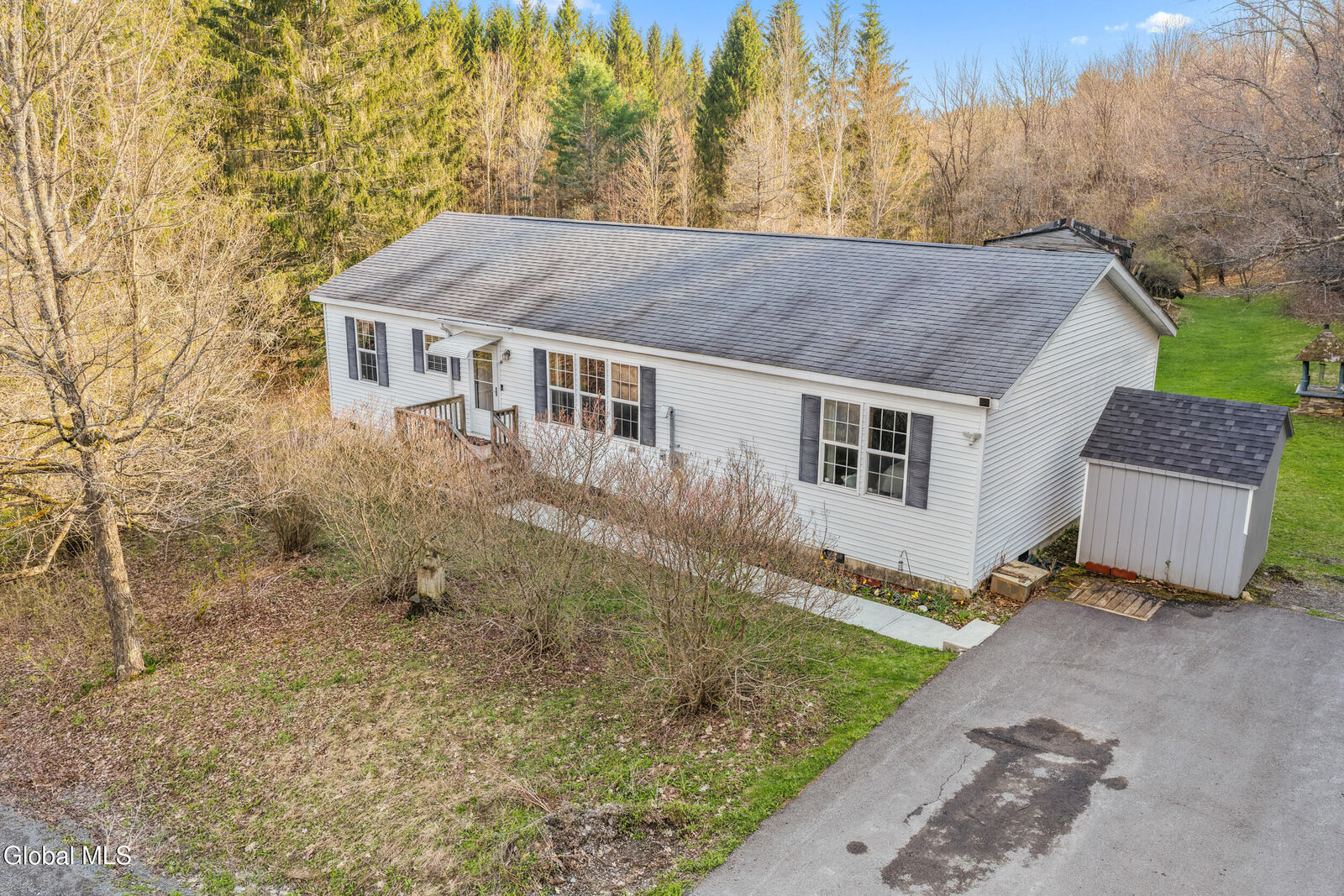 Property Photo:  319 Tower Road  NY 12187 