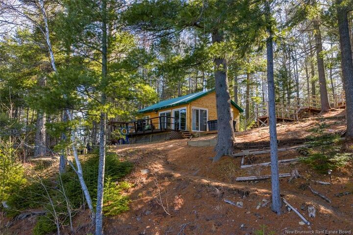45 Gesner Lane — photo 1