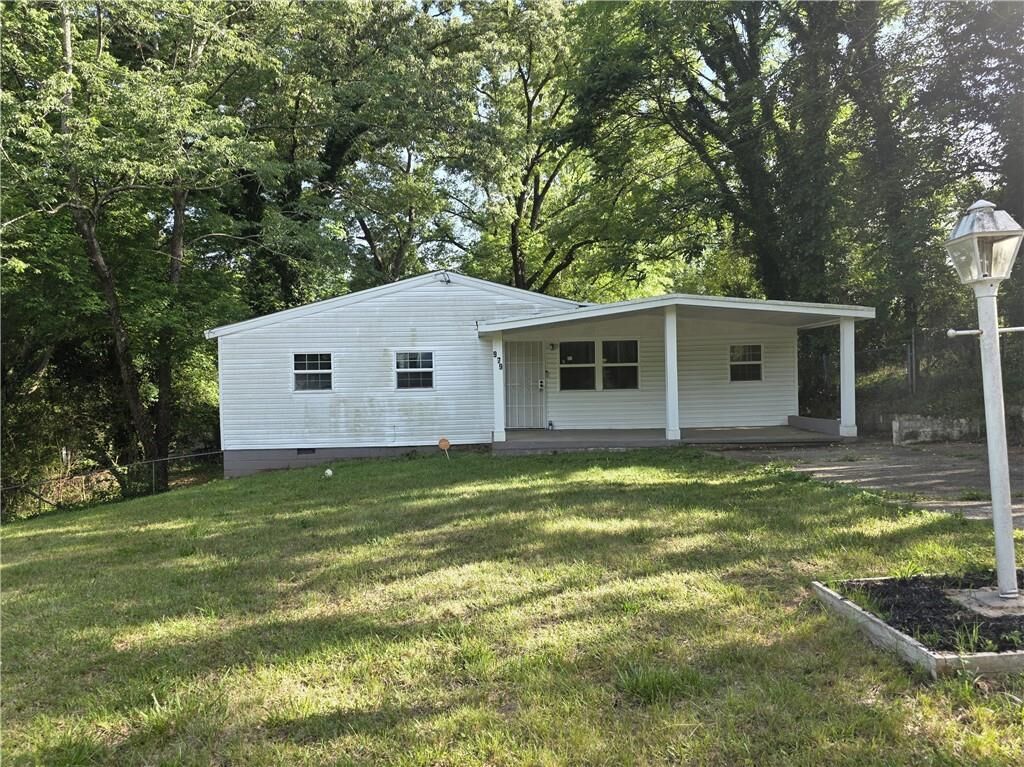 Property Photo:  979 Billings Avenue SE  GA 30315 