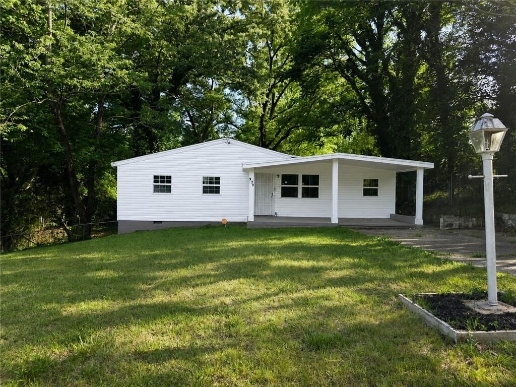 Property Photo: 979 Billings Avenue SE GA 30315