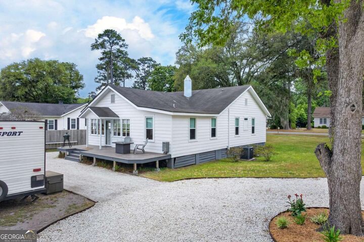 Property Photo:  90 Varnedoe Avenue  GA 31408 