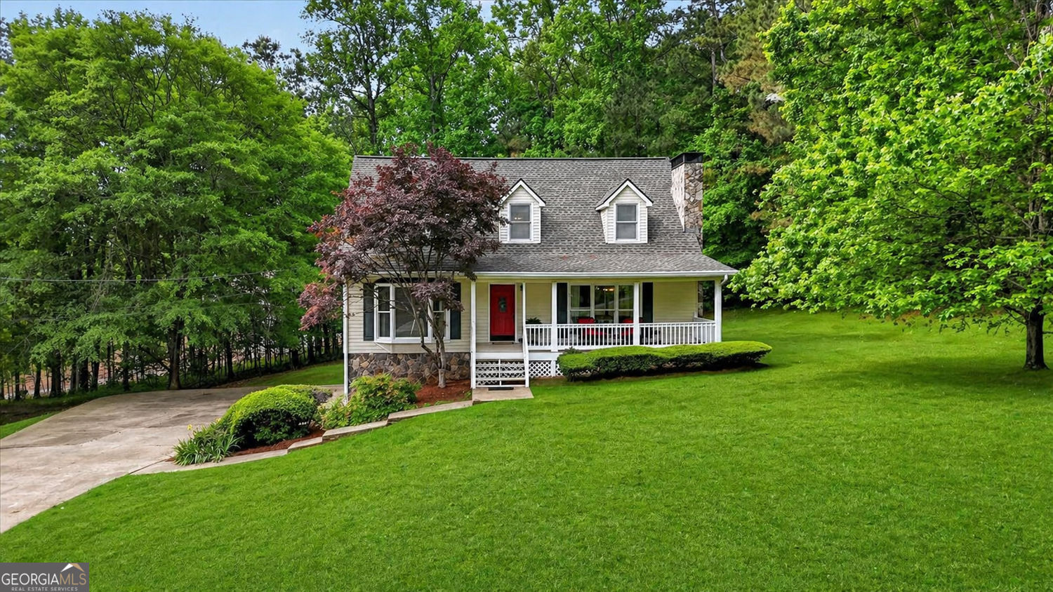 Property Photo:  403 Sycamore Drive  GA 30115 