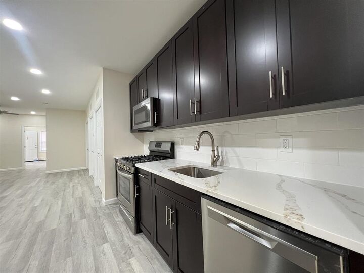 Property Photo:  34 Giles Ave 1  NJ 07306 