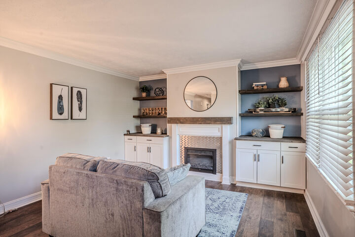 Property Photo:  332 Farmers Lane  KY 40601 