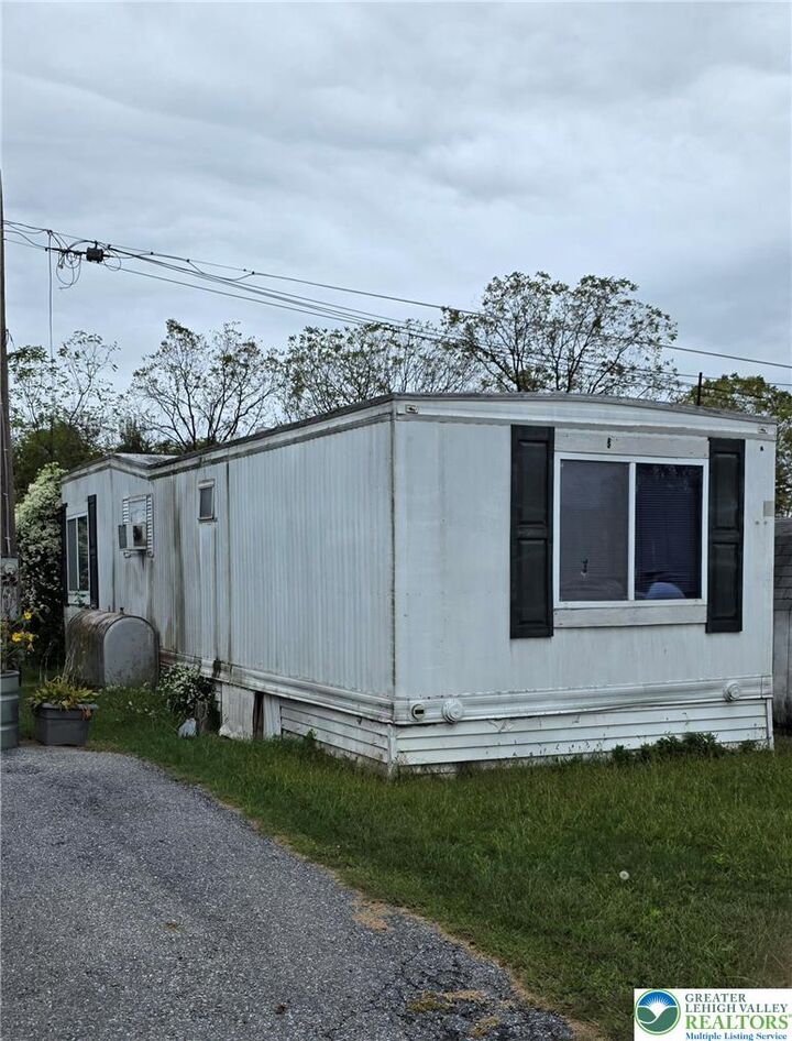 Property Photo:  19 Roth Avenue  PA 19539 