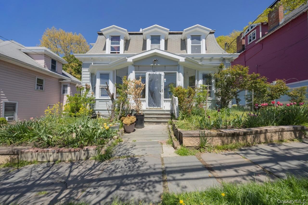 Property Photo:  41 Ellis Place  NY 10562 