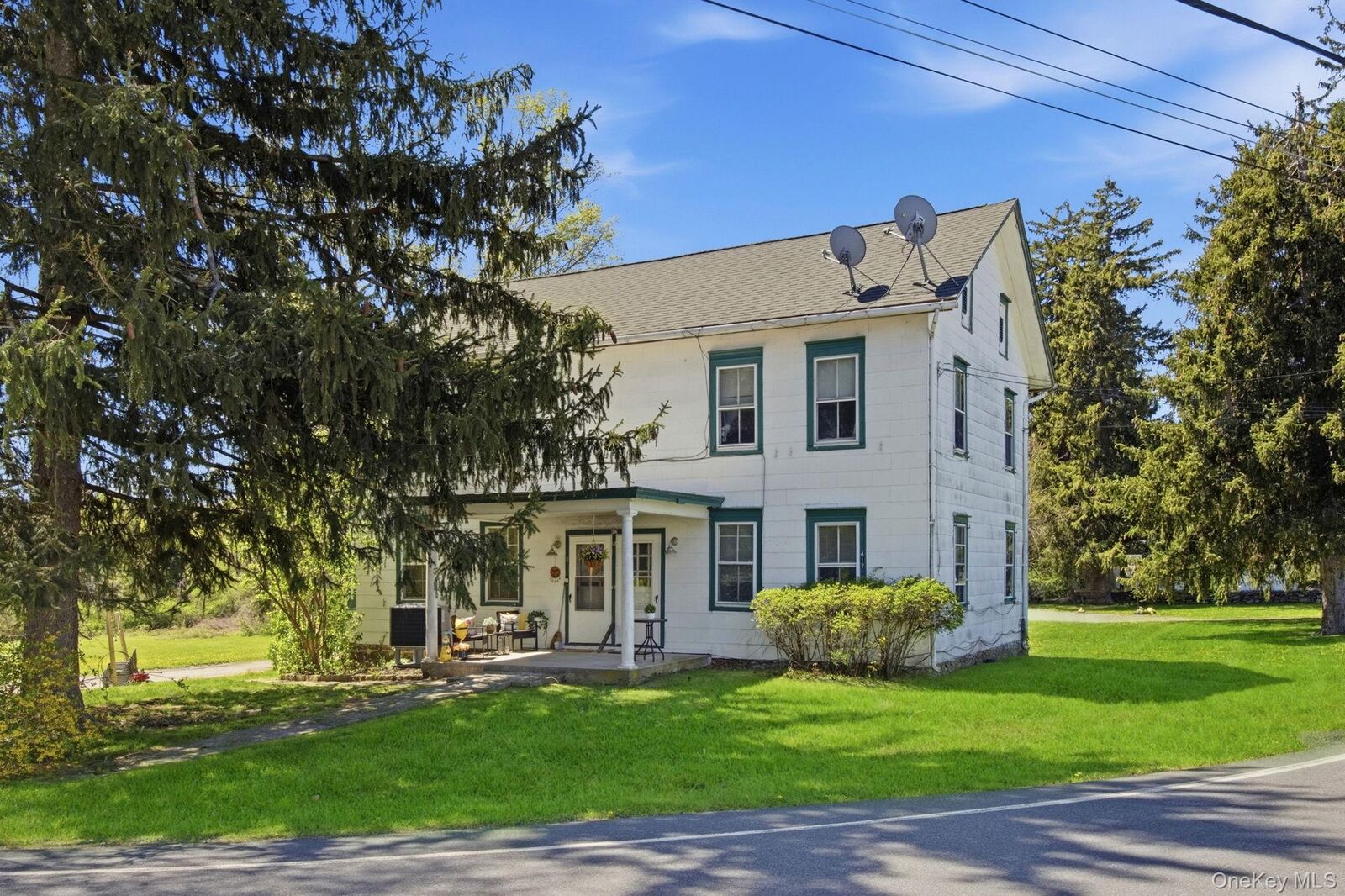 Property Photo:  417-419 Old Indian Road  NY 12547 