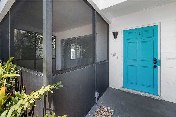 Property Photo:  1739 Siesta Drive  FL 34239 