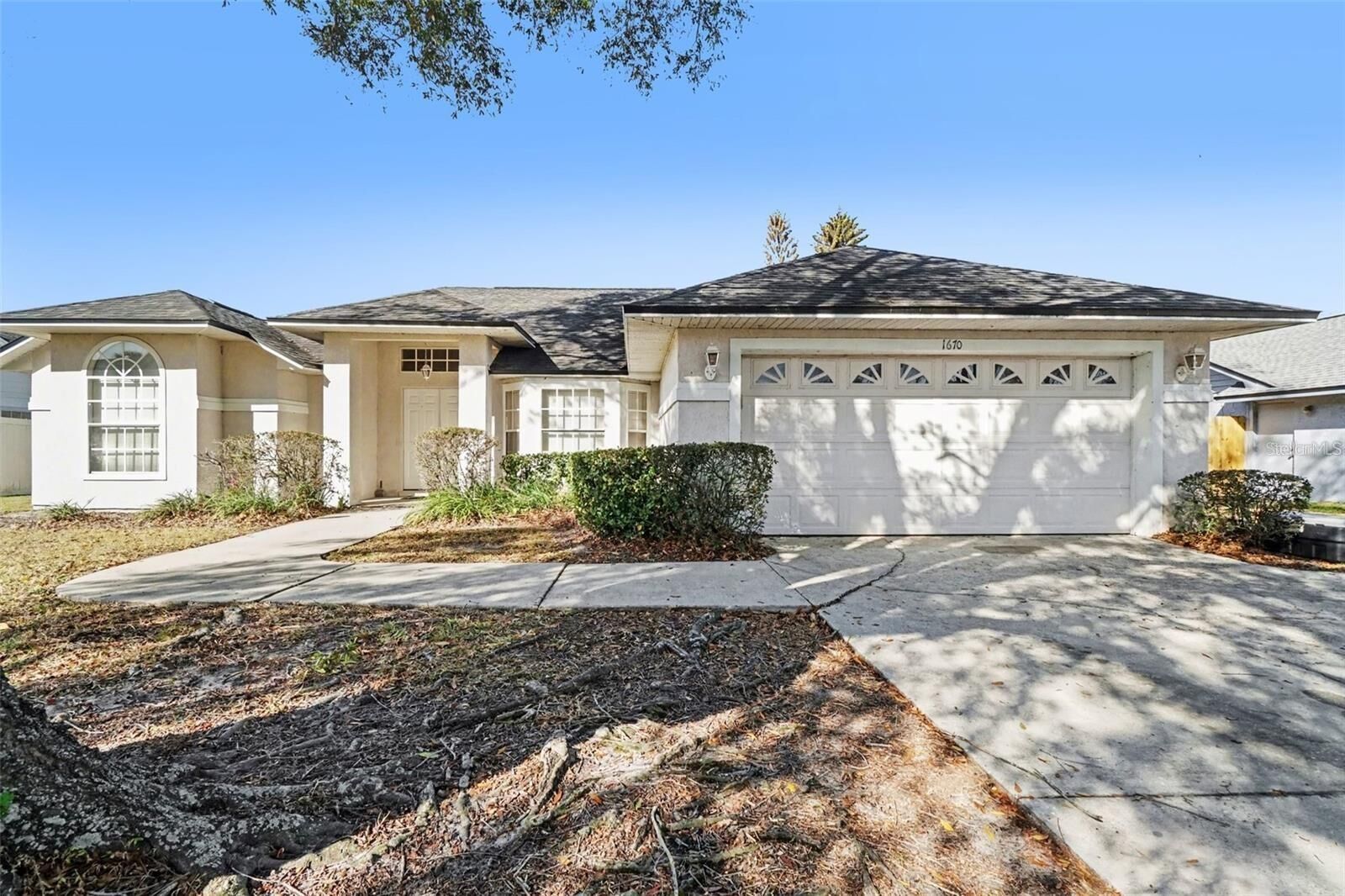 Property Photo:  1670 E Spring Ridge Circle  FL 34787 
