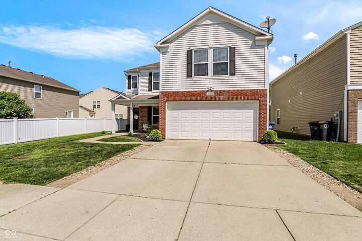 Property Photo:  1304 Ellington Drive  IN 46176 