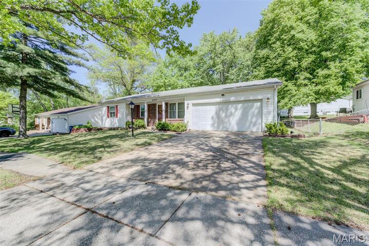 Property Photo:  6305 Silver Fox Drive  MO 63034 