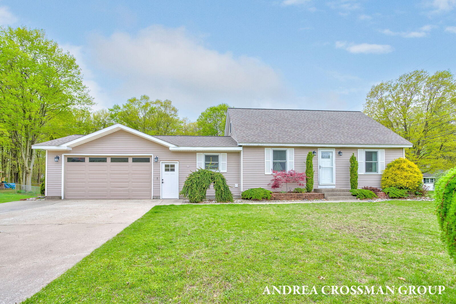 Property Photo:  4684 Pine Drive  MI 49423 