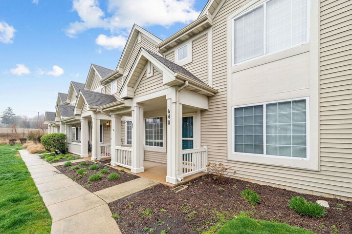 Property Photo:  640 Lincoln Station Drive  IL 60543 