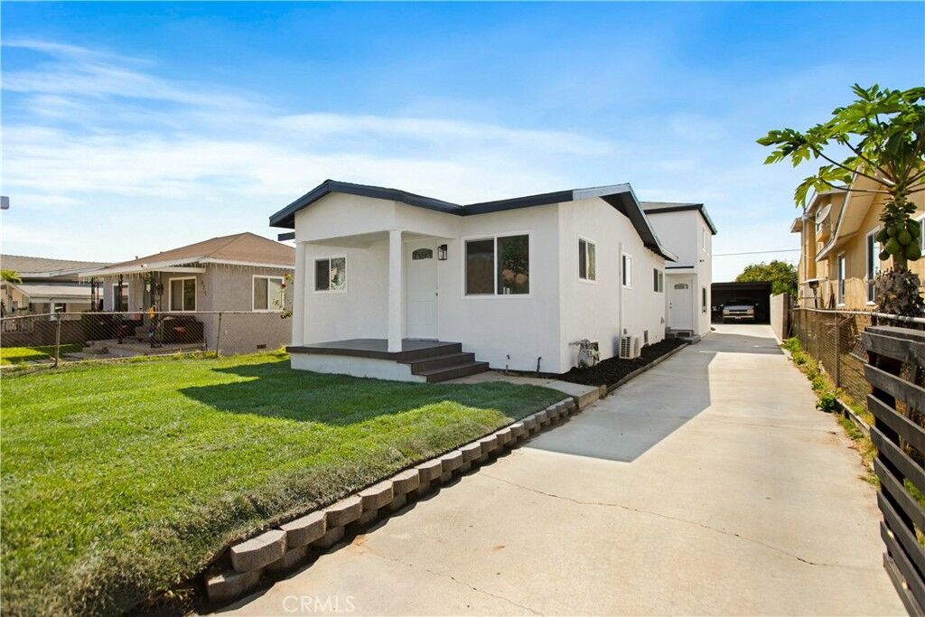 Property Photo:  631 Leonard  CA 90022 