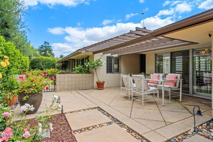 Property Photo:  1040 S Orange Grove 1  CA 91105 