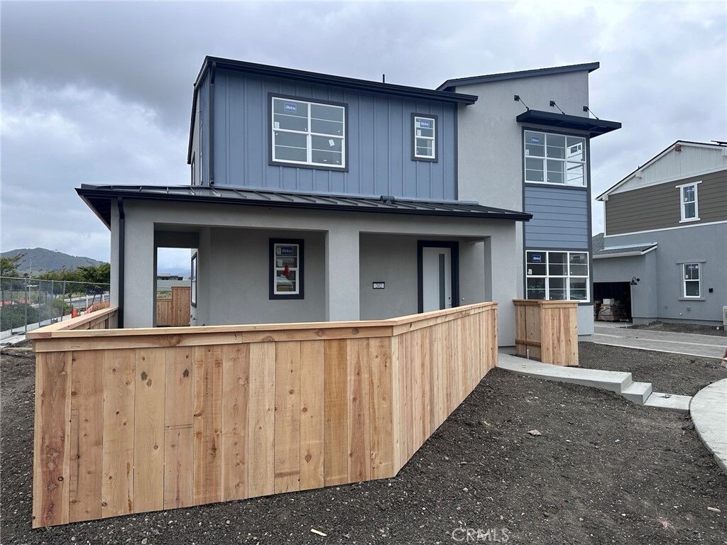 Property Photo: 202 Kitty Hawk Court CA 93401