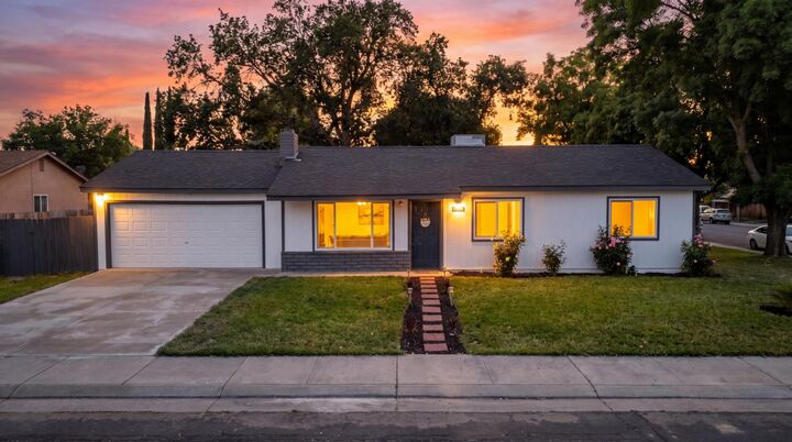 Property Photo:  8437 Cherbourg Way  CA 95210 