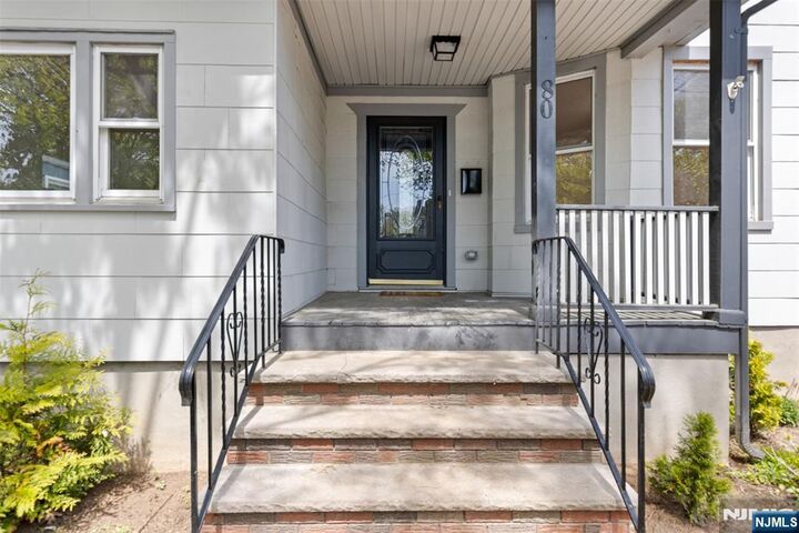 Property Photo:  80 Union Place  NJ 07660 