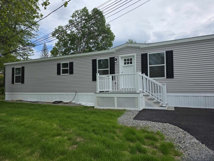 Property Photo:  9 Sargent Place  NH 03249 