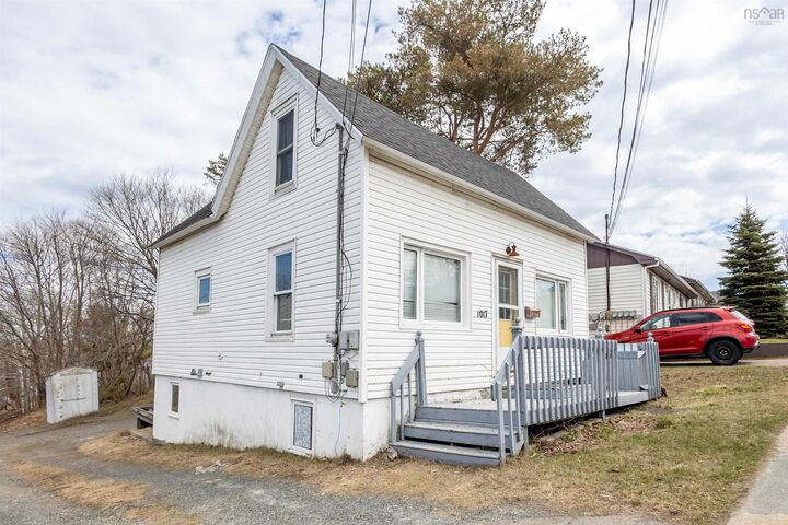 Property Photo:  1017 George Street  NS B1P 1M5 
