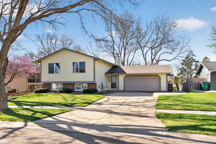 Property Photo:  842 22nd Street SE  MN 55904 