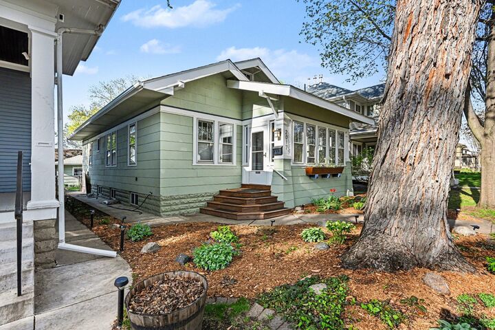 Property Photo:  2017 Princeton Avenue  MN 55105 