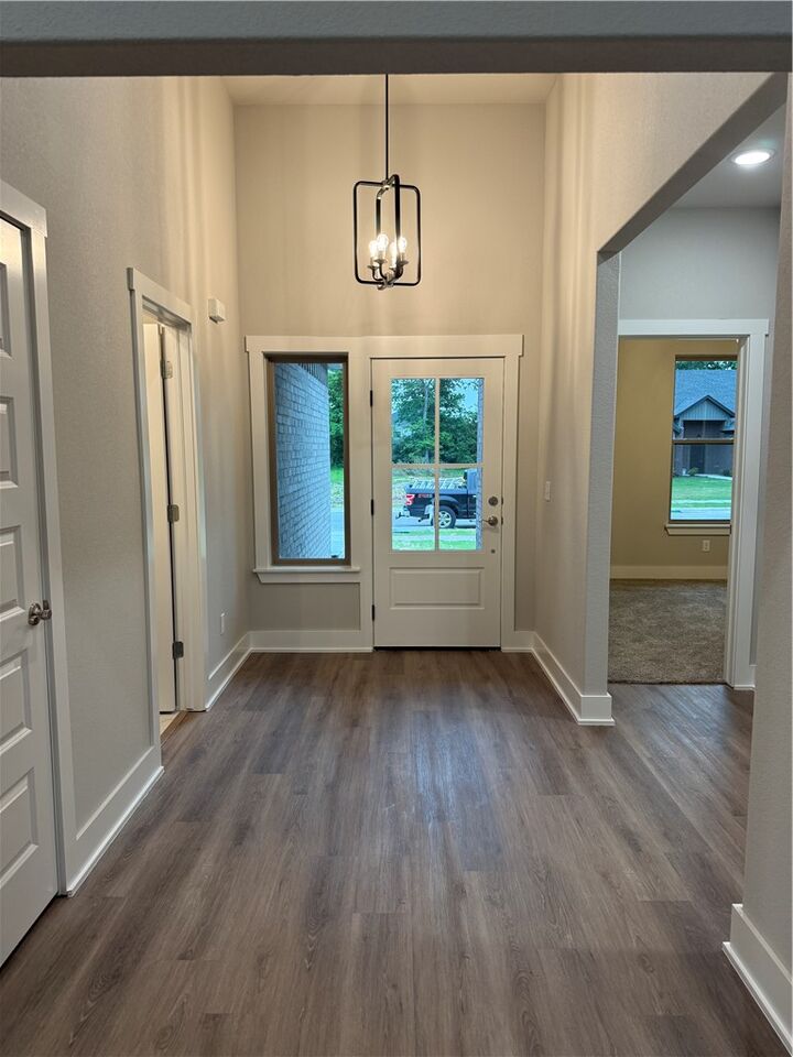 Property Photo: 2106 N Dagan Street AR 72761