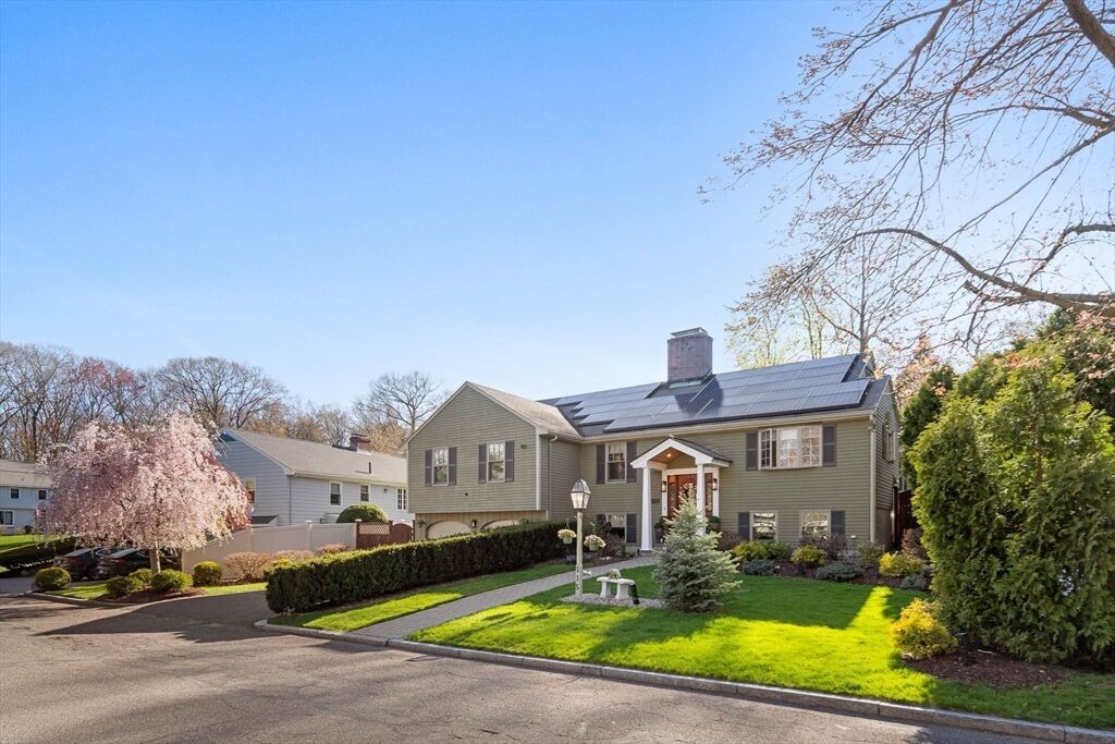 Property Photo:  115 Ellis Farm Ln  MA 02176 