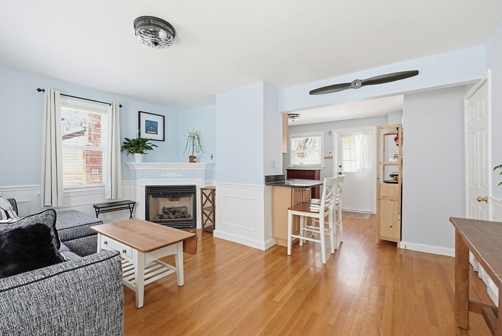 Property Photo:  2 Tremont Place 2  MA 02143 
