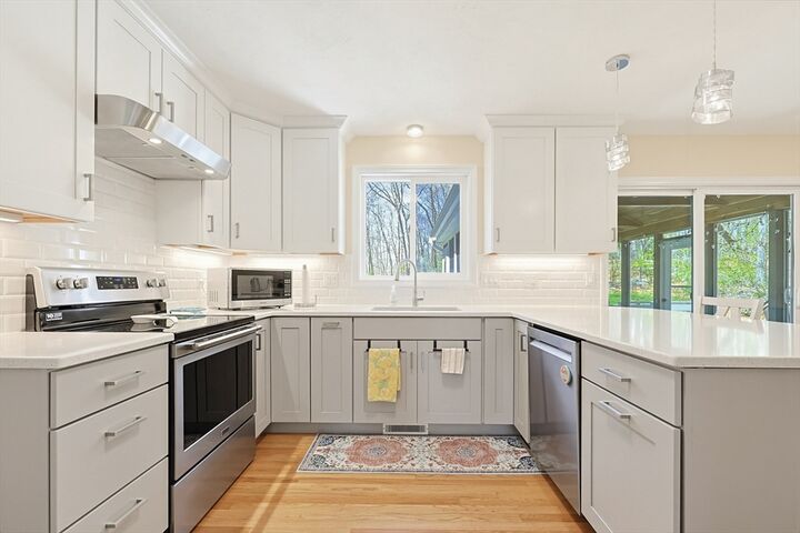 Property Photo:  39 Briar Drive  MA 01757 