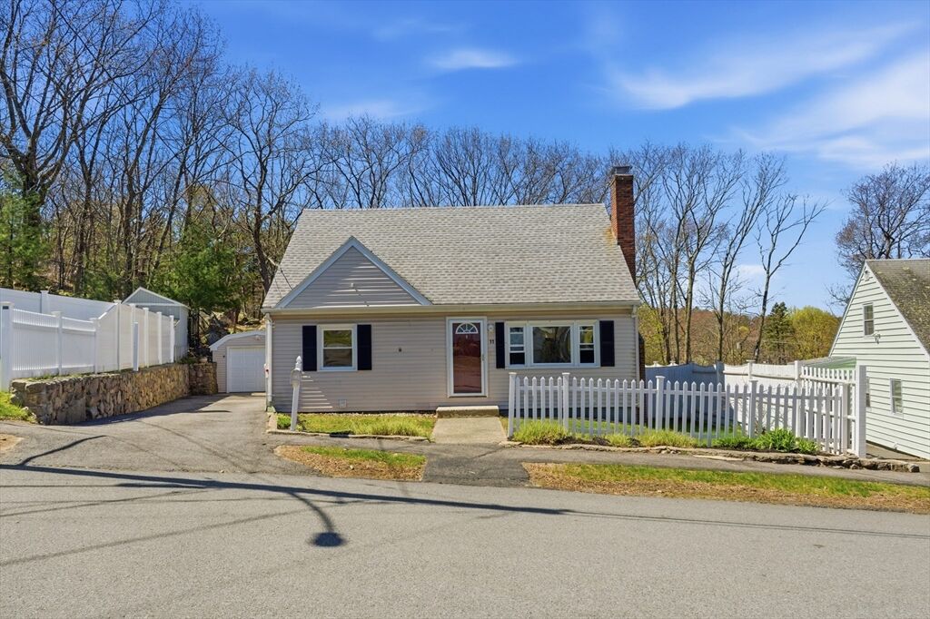 Property Photo:  11 Cannon Rock Rd  MA 01904 