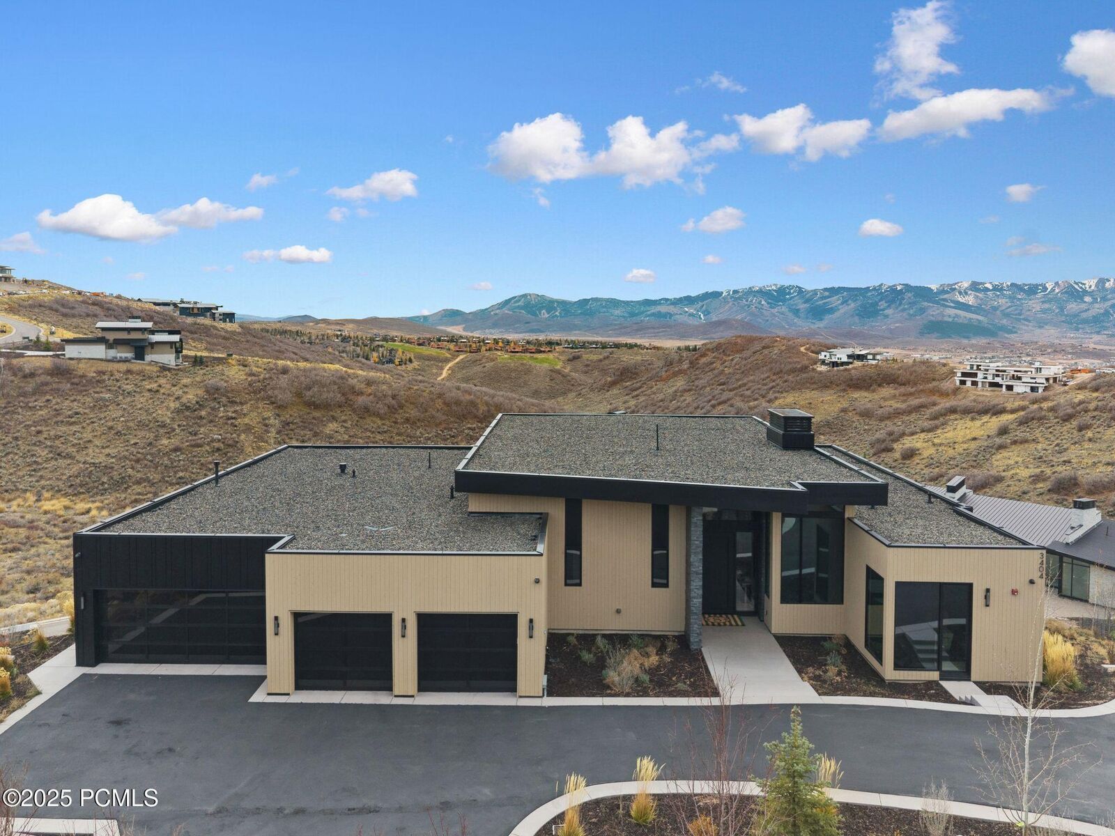 Property Photo:  3404 E Wapiti Canyon Road  UT 84098 