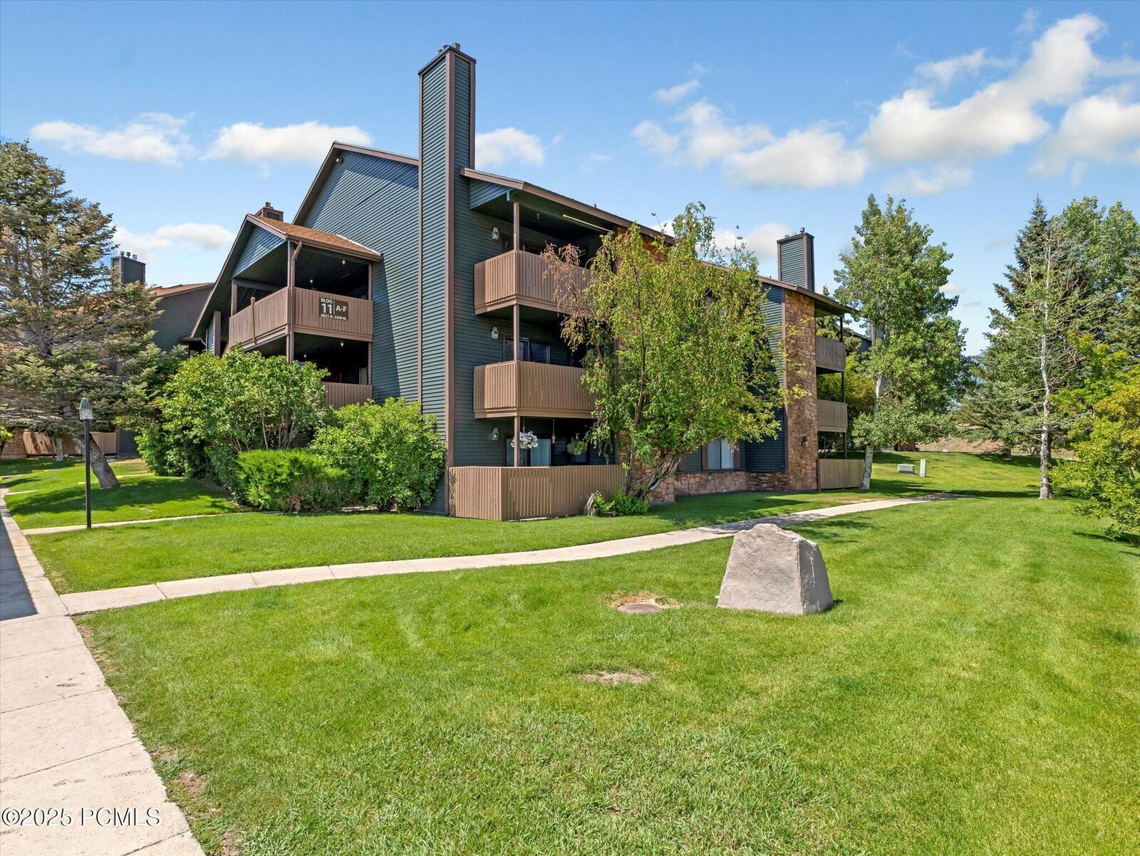 Property Photo:  6821 N 2200 Apt 11 J  UT 84098 