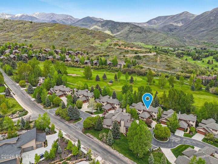 Property Photo:  1096 Turnberry Court  UT 84049 
