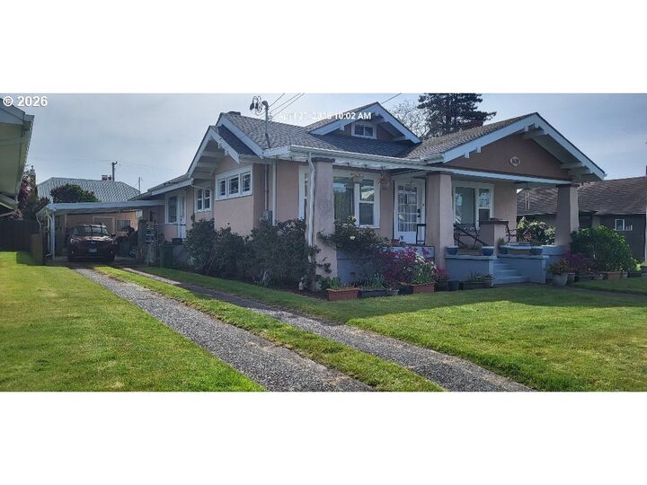 Property Photo:  1439 Union Ave  OR 97459 