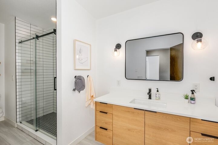 Property Photo:  2432  145th Place SE  WA 98012 